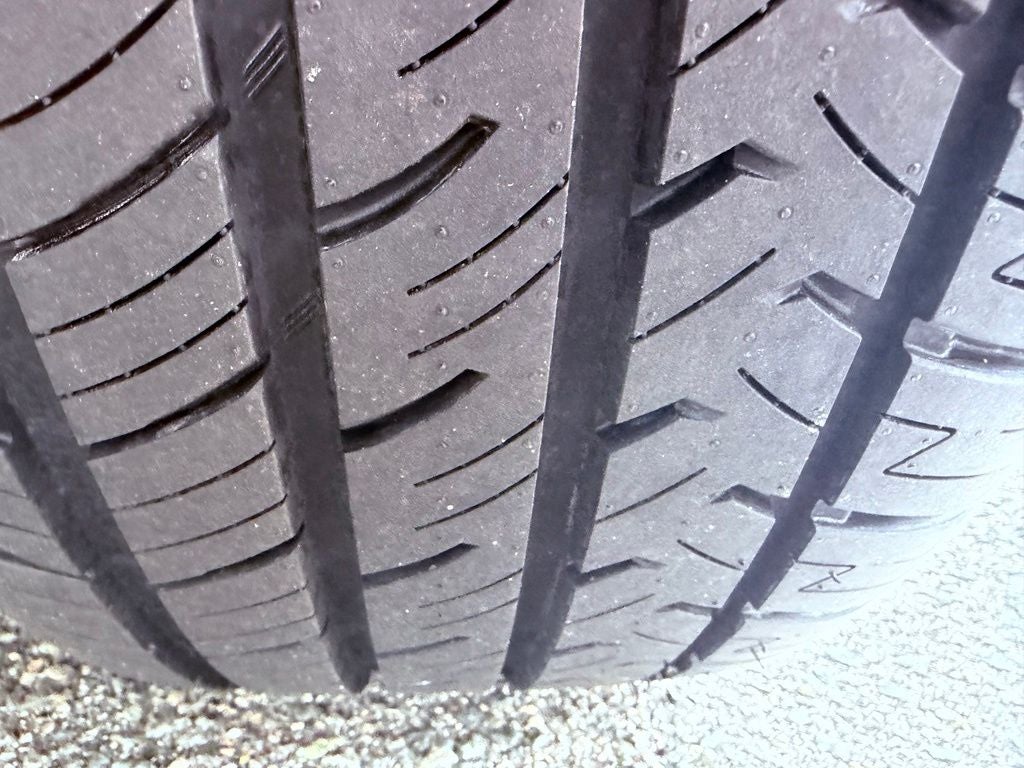 2023 INFINITI QX55 ESSENTIAL BOSE/360 CAM/NAV/PARK AST/4 NEW TIRES