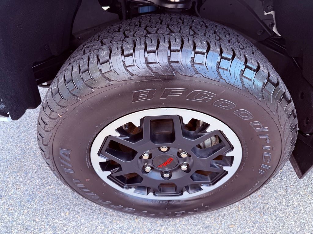 2024 Toyota Tacoma TRD Off-Road 4X4/CARPLAY/SMART CRUISE/BLIND SPOT