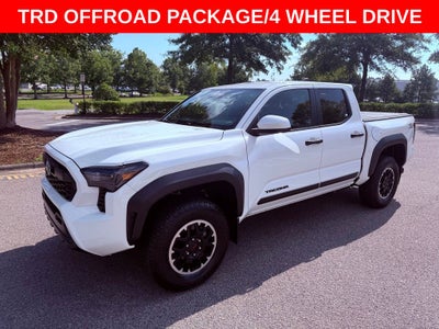 2024 Toyota Tacoma TRD Off-Road 4X4/CARPLAY/SMART CRUISE/BLIND SPOT