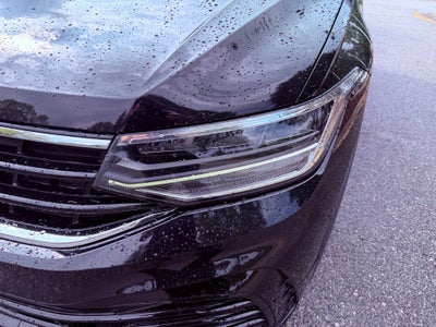 2022 Volkswagen Tiguan 2.0T SE R-Line Black PANO ROOF/PARK ASSIST/BLIND SPOT