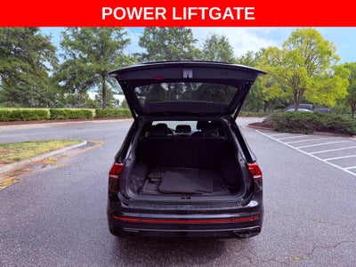 2022 Volkswagen Tiguan 2.0T SE R-Line Black PANO ROOF/PARK ASSIST/BLIND SPOT