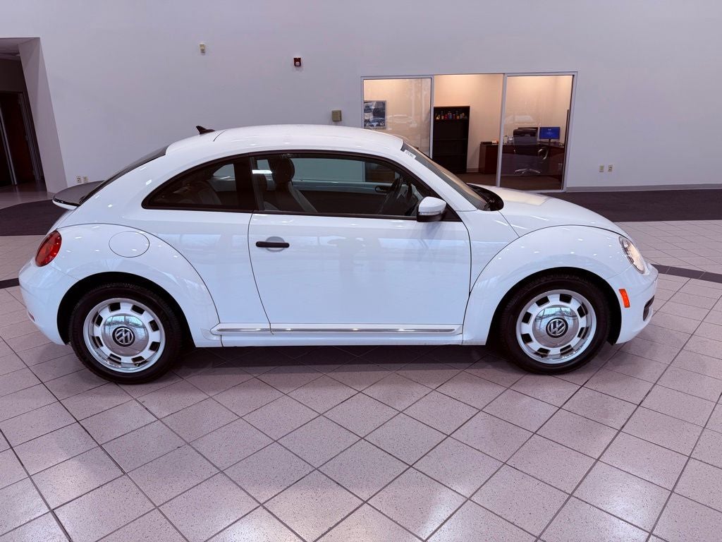 2015 Volkswagen Beetle 1.8T Classic NAVIGATION/BLUETOOTH/KEYLESS ENTRY