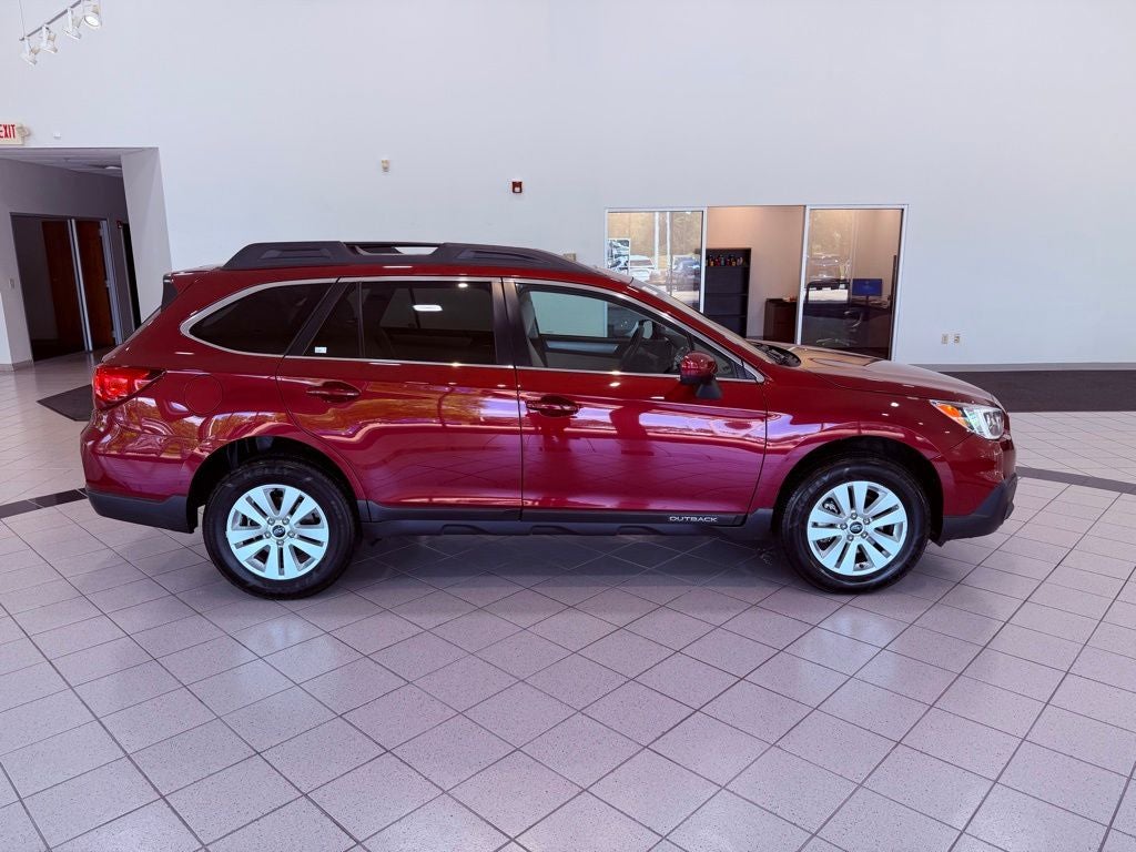 2017 Subaru Outback 2.5i Premium SUNROOF/1-OWNER/NEW TIRES/ ALL RECORDS