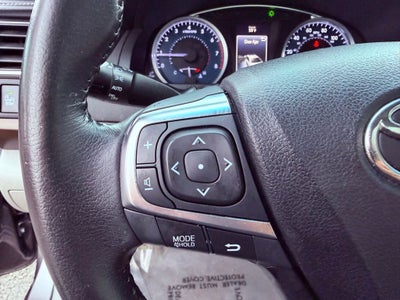 2016 Toyota Camry XLE NAV/SUNROOF/BLINDSPOT/CONV PKG/DEALER SERVICED