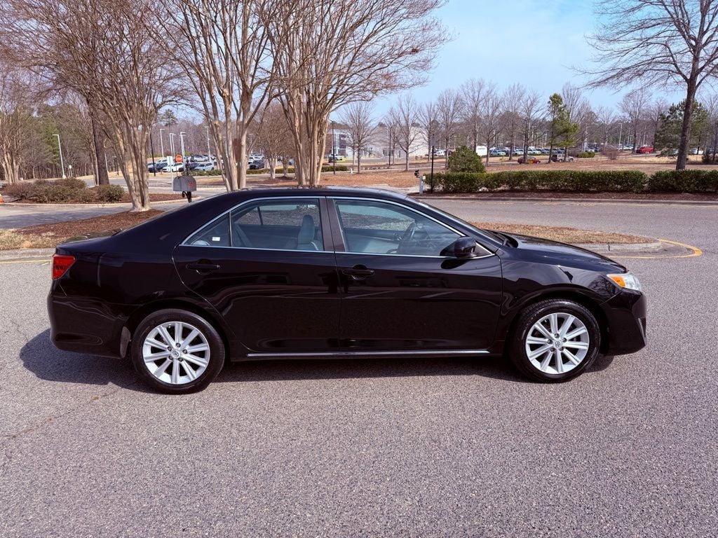 2012 Toyota Camry XLE SUNROOF/1 OWNER/CLEAN CARFAX
