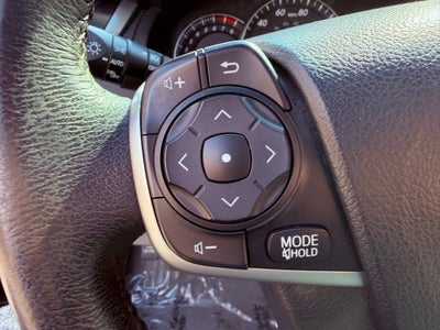 2012 Toyota Camry XLE SUNROOF/1 OWNER/CLEAN CARFAX