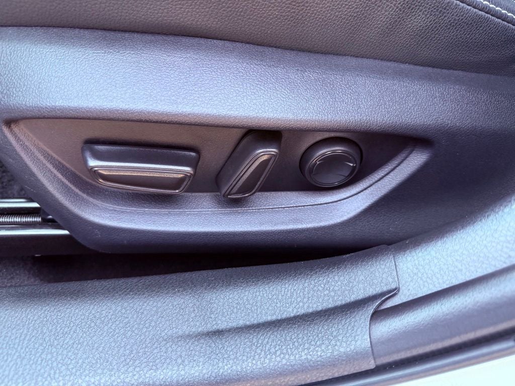 2025 Toyota Camry SE CONVENIENCE PKG/SUNROOF/BLIND SPOT/SMART KEY