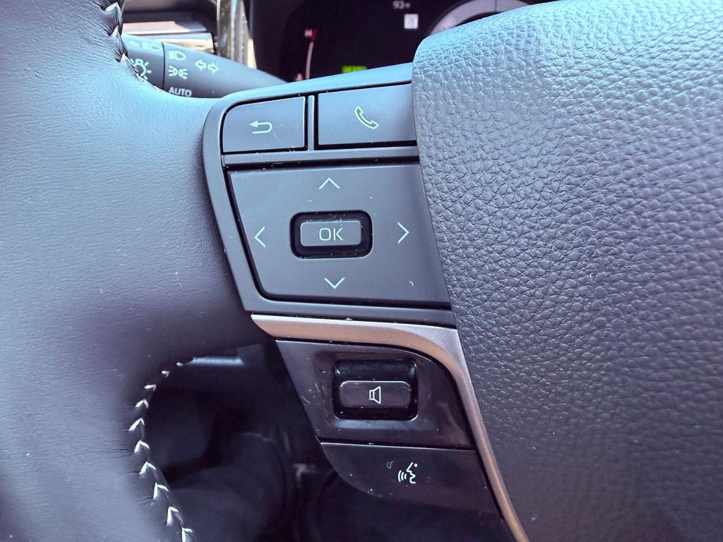 2025 Toyota Camry SE CONVENIENCE PKG/SUNROOF/CARPLAY/SMART CRUISE
