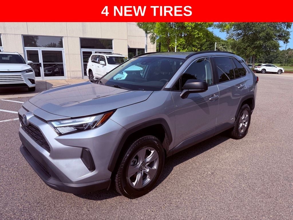 2023 Toyota RAV4 Hybrid LE SMART CRUISE/CARPLAY/4 NEW TIRES