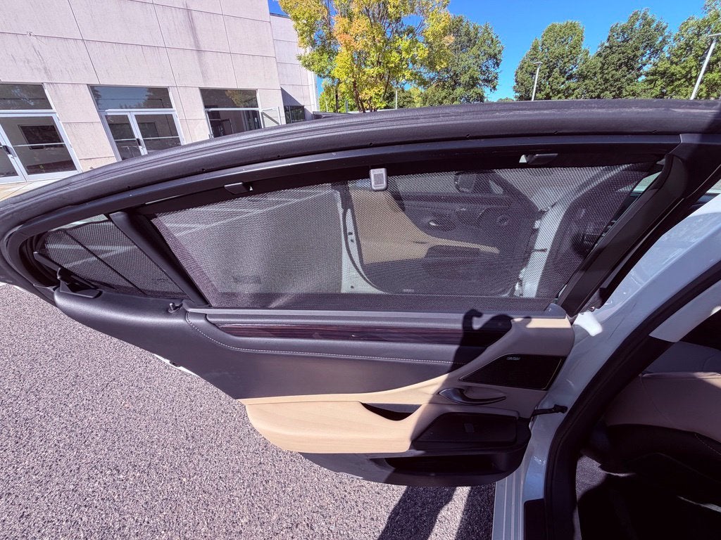 2019 Lexus ES 300h Ultra Luxury HEAD UP/360 CAM/MARK LEV/NAV/PARK AST