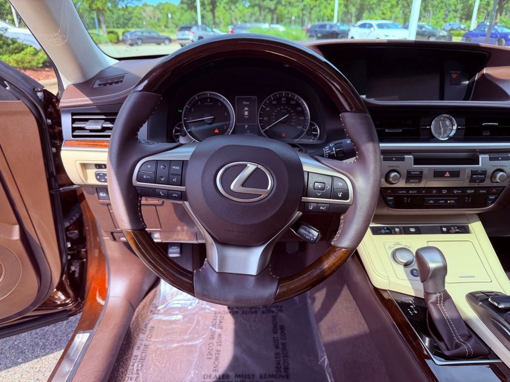 2016 Lexus ES 350 LUXURY/NAV/PARK AST/SMART CRUISE/32,237 MILES