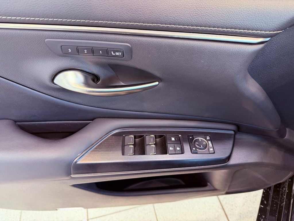 2021 Lexus ES 350 PREMIUM/CARPLAY/LEXUS SERVICED/ALL RECORDS