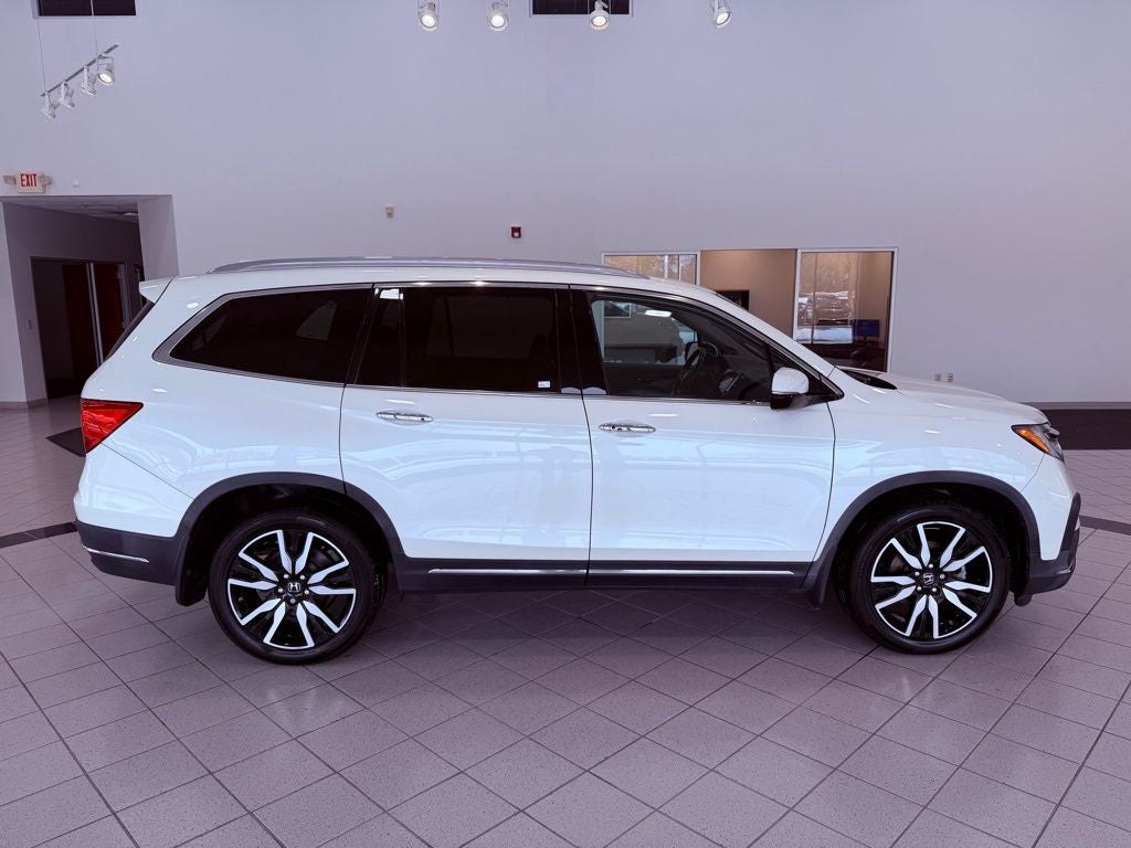 2019 Honda Pilot Touring NAV/REAR DVD/SMART CRUISE/1-OWNER/ALL RECORDS