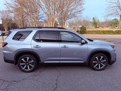 2023 Honda Pilot Touring PANO ROOF/BOSE/1 OWNER/NEW TIRES/ALL RECORDS