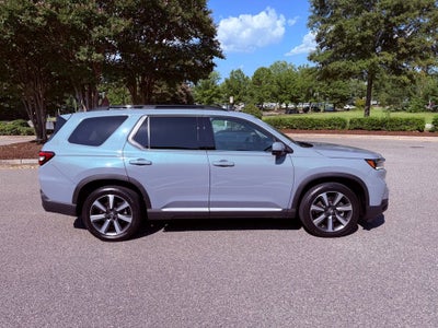 2025 Honda Pilot Touring PANO ROOF/BOSE/NAV/PARK AST/4 NEW TIRES