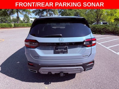2025 Honda Pilot Touring PANO ROOF/BOSE/NAV/PARK AST/4 NEW TIRES
