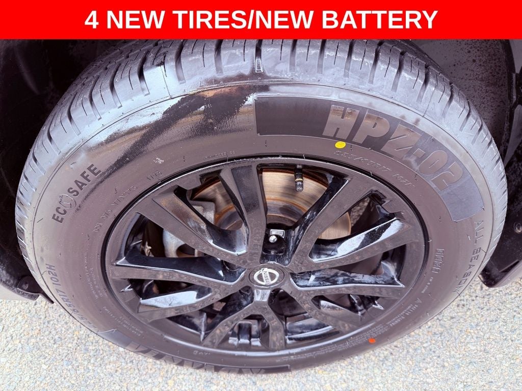 2017 Nissan Rogue SV MIDNIGHT ED./4 NEW TIRES/1 OWNER/ALL RECORDS