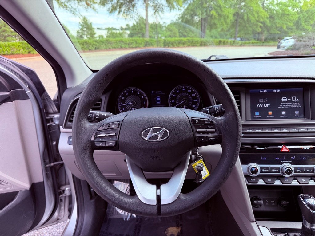 2020 Hyundai Elantra SEL BLIND SPOT/COLLISION MITIGATION/4 NEW TIRES