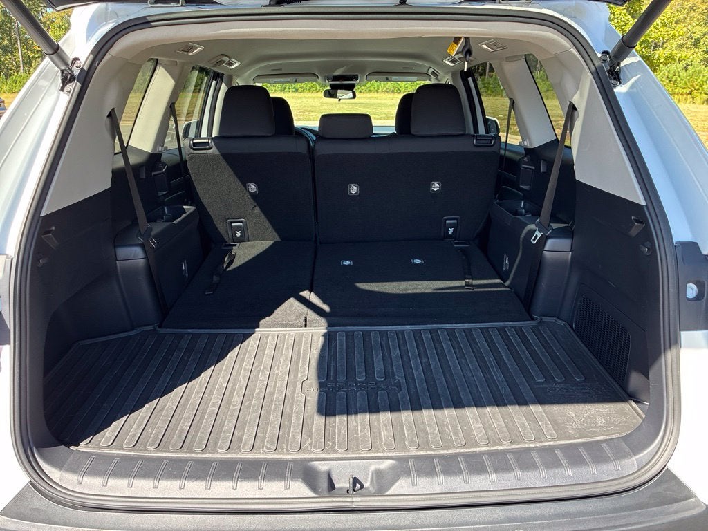 2025 Toyota Grand Highlander LE BLIND SPOT/SMART CRUISE/CARPLAY