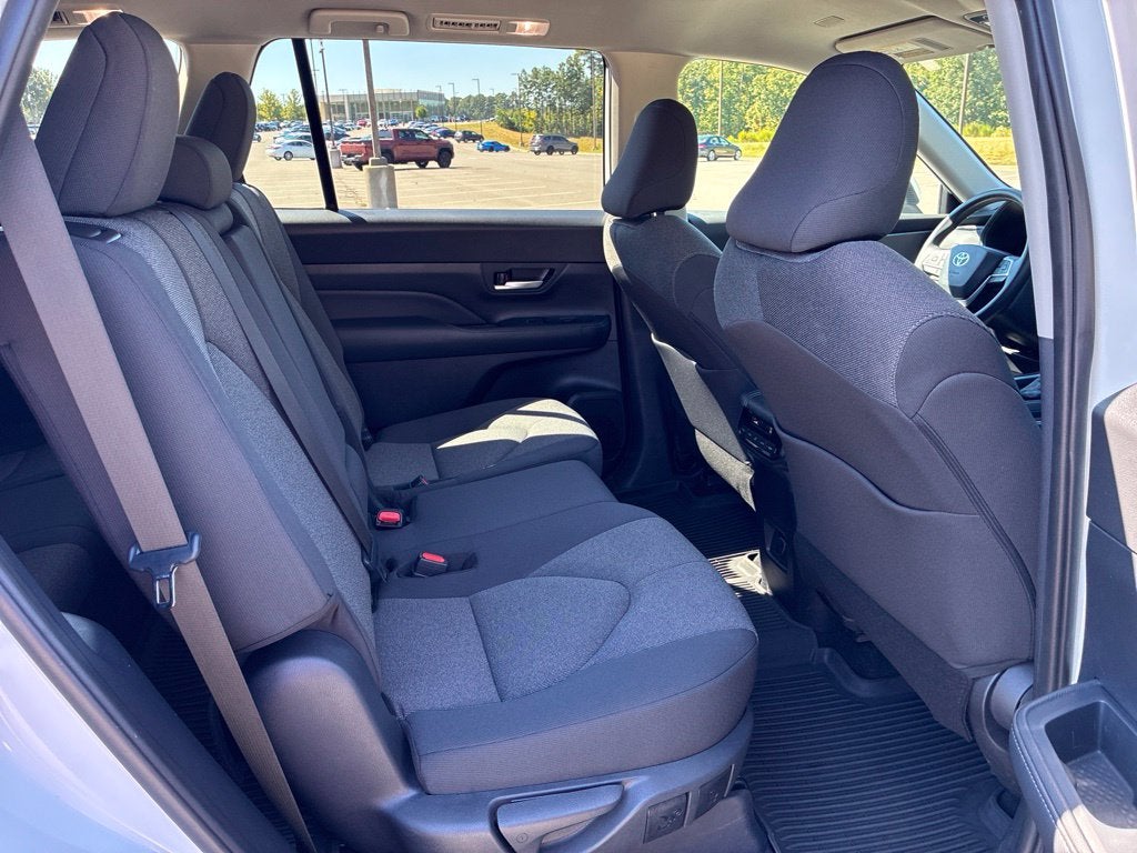2025 Toyota Grand Highlander LE BLIND SPOT/SMART CRUISE/CARPLAY