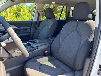 2025 Toyota Grand Highlander LE BLIND SPOT/SMART CRUISE/CARPLAY