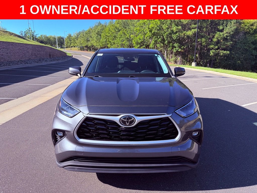 2022 Toyota Highlander LE SMART CRUISE/CARPLAY/BLINDSPOT/NEW TIRES/1-OWNER