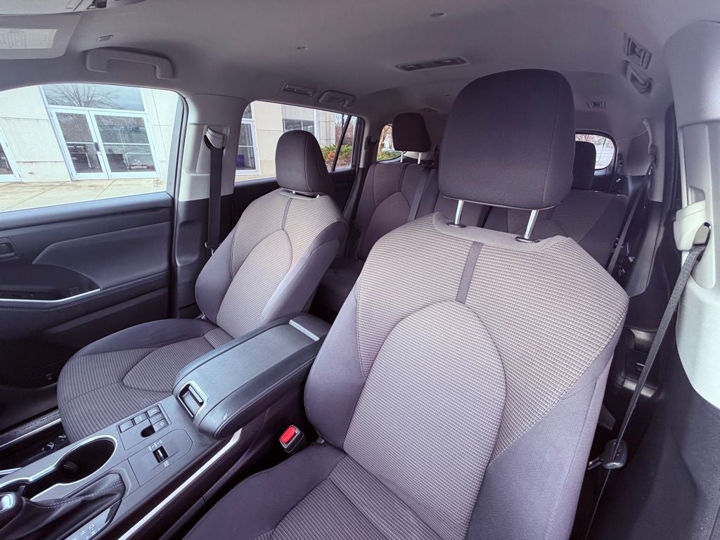 2023 Toyota Highlander LE CARPLAY/SMART CRUISE/1 OWNER/CLEAN CARFAX