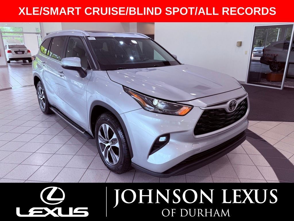 2023 Toyota Highlander XLE BLIND SPOT/SMART CRUISE/4 NEW TIRES/ALL RECORDS