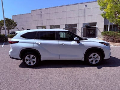 2023 Toyota Highlander LE BLIND SPOT/SMART CRUISE/CARPLAY/1 OWNER