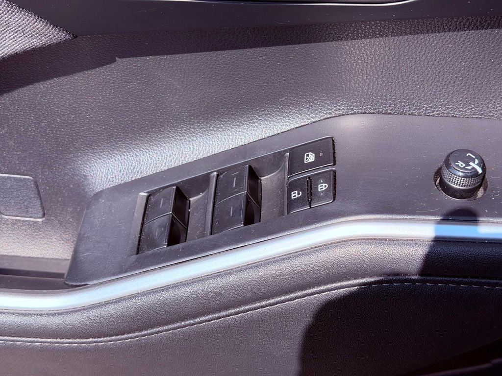 2023 Toyota Highlander LE BLIND SPOT/SMART CRUISE/CARPLAY/1 OWNER