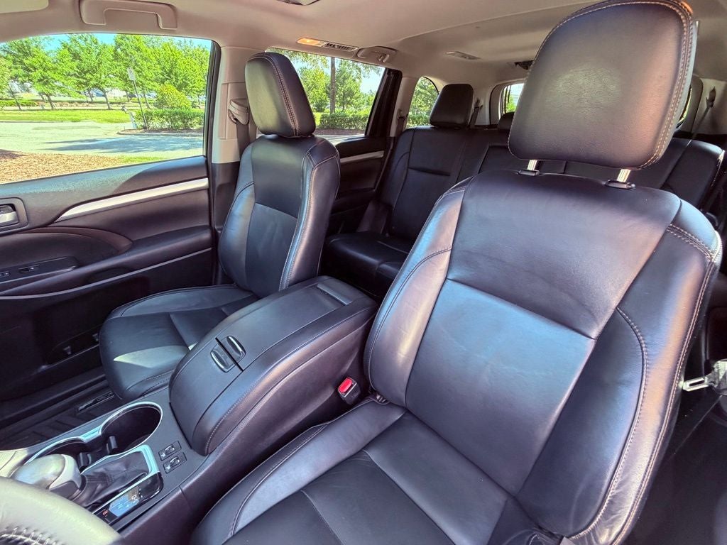2016 Toyota Highlander XLE V6 NAVIGATION/SUNROOF/HEATED SEATS/NEW TIRES