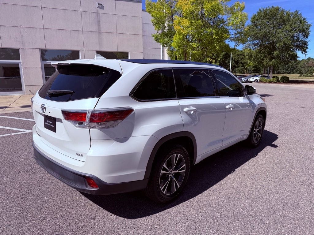 2016 Toyota Highlander XLE V6 NAVIGATION/SUNROOF/HEATED SEATS/NEW TIRES