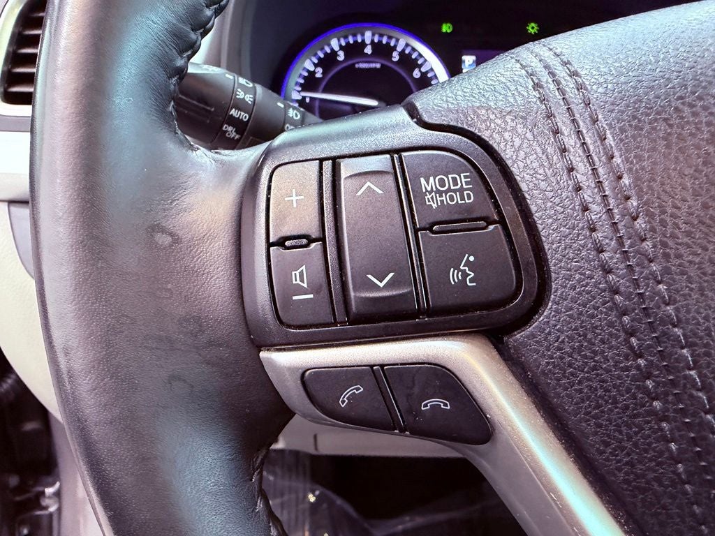 2019 Toyota Highlander XLE NAV/BLIND SPOT/SMART CRUISE/4 NEW TIRES