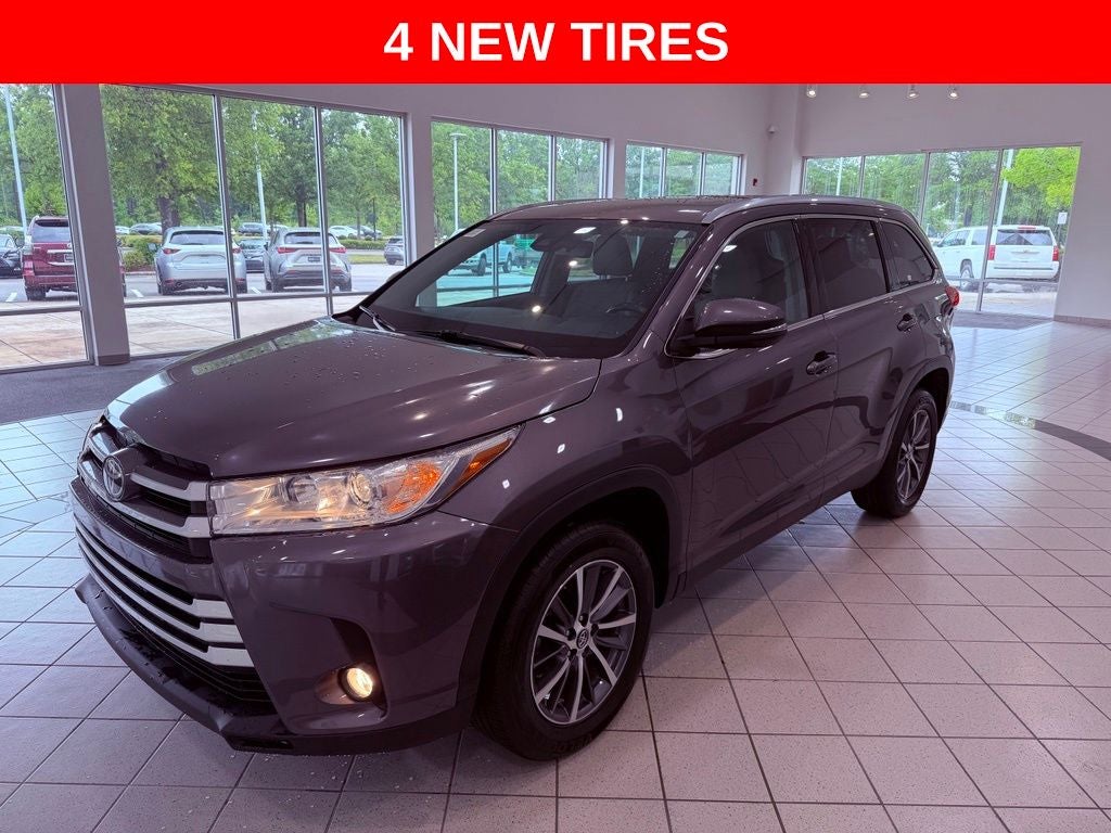 2019 Toyota Highlander XLE NAV/BLIND SPOT/SMART CRUISE/4 NEW TIRES