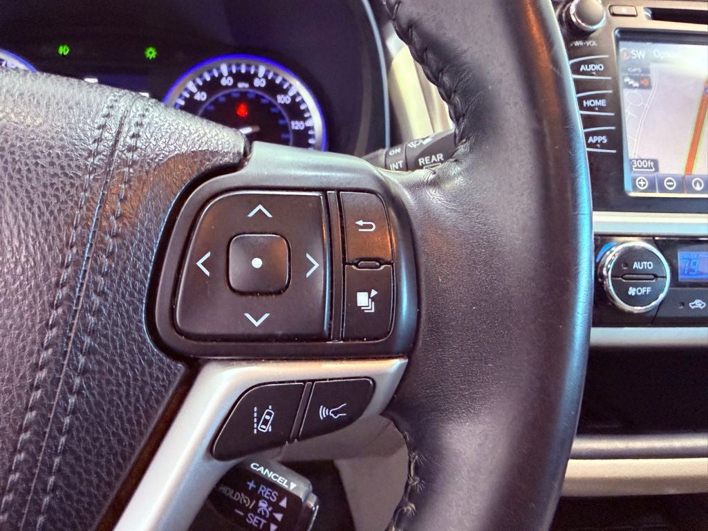 2018 Toyota Highlander XLE NAV/SMART CRUISE/BLIND SPOT/1 OWNER