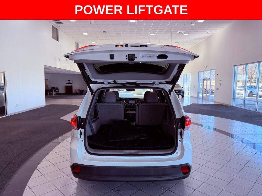 2018 Toyota Highlander XLE NAV/SMART CRUISE/BLIND SPOT/1 OWNER