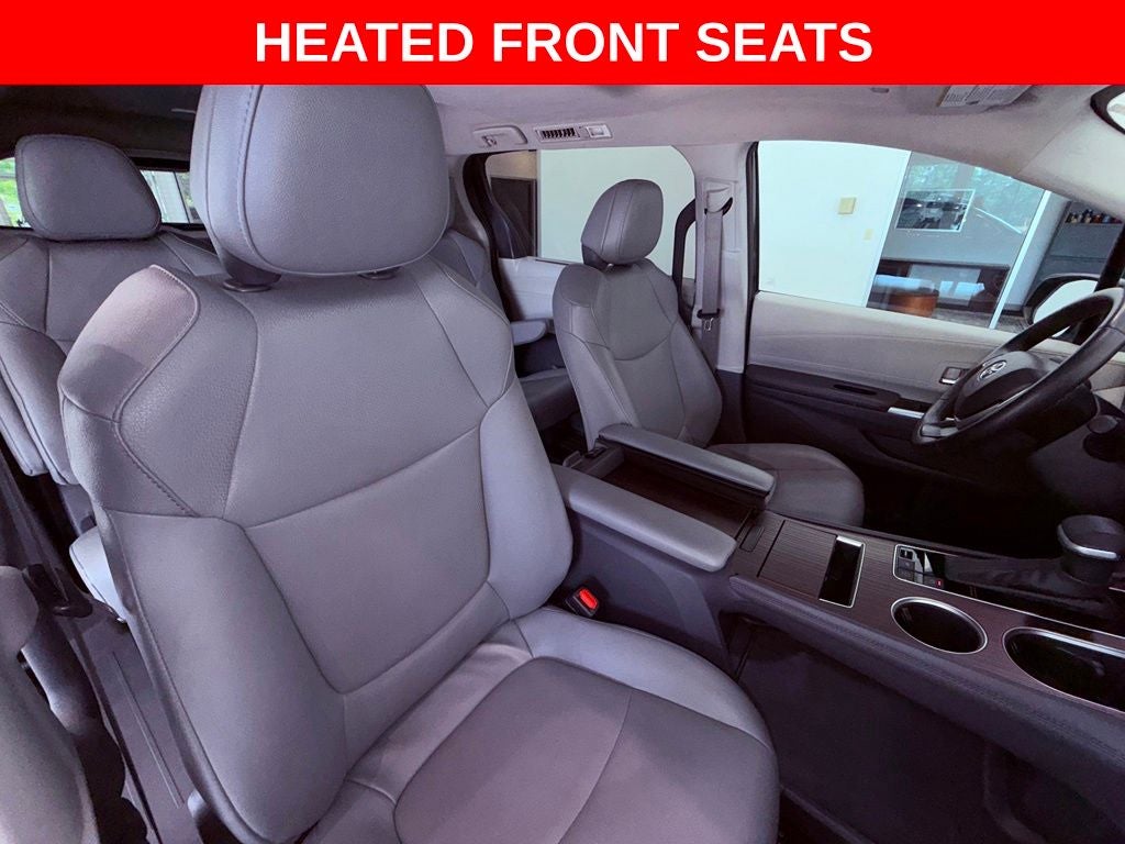 2024 Toyota Sienna XLE CARPLAY/BLIND SPOT/PARK AST/SMART CRUISE