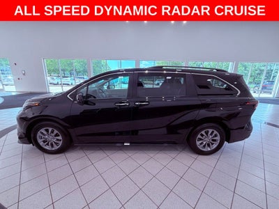 2024 Toyota Sienna XLE CARPLAY/BLIND SPOT/PARK AST/SMART CRUISE