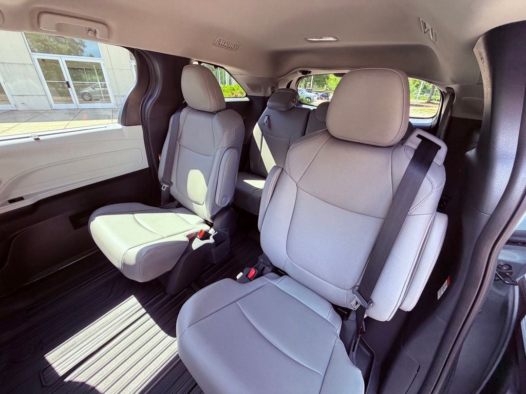 2026 Toyota Sienna XLE JBL/NAV/BLIND SPOT/PARK AST/ALL RECORDS