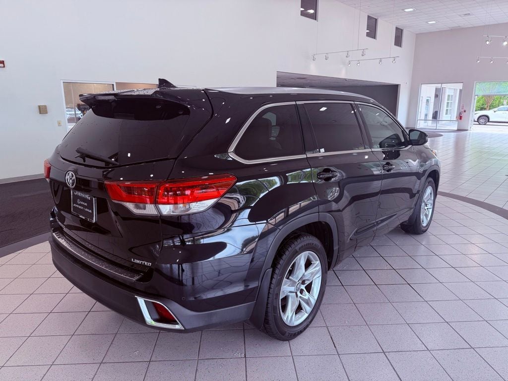 2017 Toyota Highlander Limited NAV/SMART CRUISE/CLEAN CARFAX