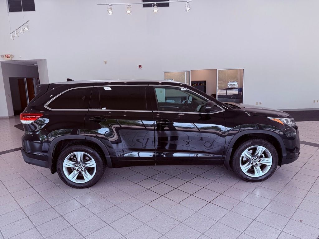 2017 Toyota Highlander Limited NAV/SMART CRUISE/CLEAN CARFAX