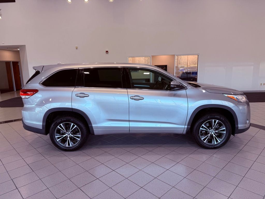 2018 Toyota Highlander LE Plus SMART CRUISE/4 NEW TIRES/ALL RECORDS