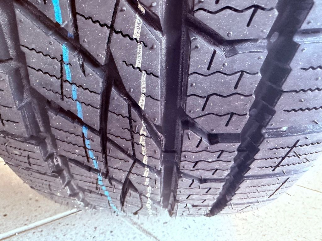 2018 Toyota Highlander LE Plus SMART CRUISE/4 NEW TIRES/ALL RECORDS