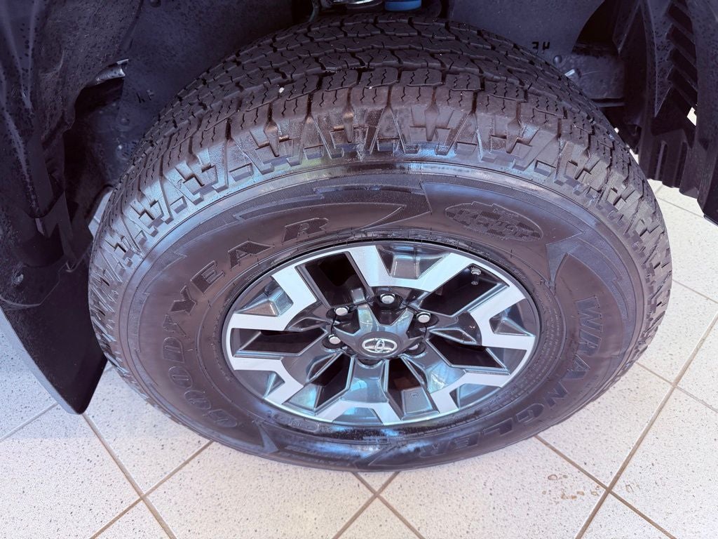 2021 Toyota Tacoma TRD Off-Road V6/TECH PKG/CARPLAY/BLIND SPOT/PARK AST
