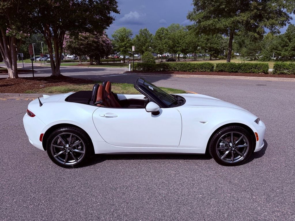2023 Mazda Mazda MX-5 Miata Grand Touring NAV/CARPLAY/BLIND SPOT/ALL RECORDS