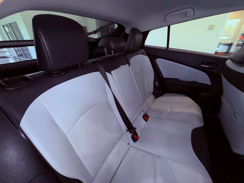 2022 Toyota Prius Limited HEAD UP/NAV/SUNROOF/CARPLAY/4 NEW TIRES