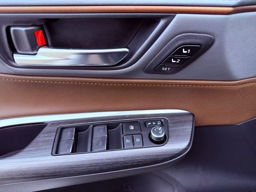 2024 Toyota Venza Limited JBL/HEAD UP/1 OWNER/CLEAN CARFAX/4 NEW TIRES