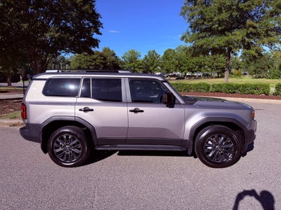 2025 Toyota Land Cruiser PREMIUM PKG/20" WHEELS/HEAD-UP/TRAFFIC AST/SUNROOF