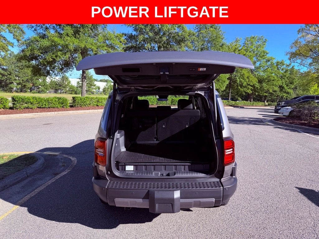 2025 Toyota Land Cruiser PREMIUM PKG/20" WHEELS/HEAD-UP/TRAFFIC AST/SUNROOF