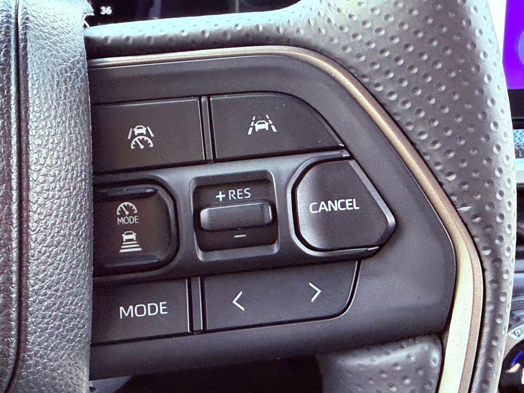 2026 Toyota 4Runner i-FORCE MAX Hybrid Limited JBL/360-CAM/NAV/PARK AST